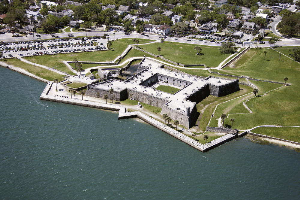 Photo aérienne du Castillo San Marcos à St Augustine en Floride